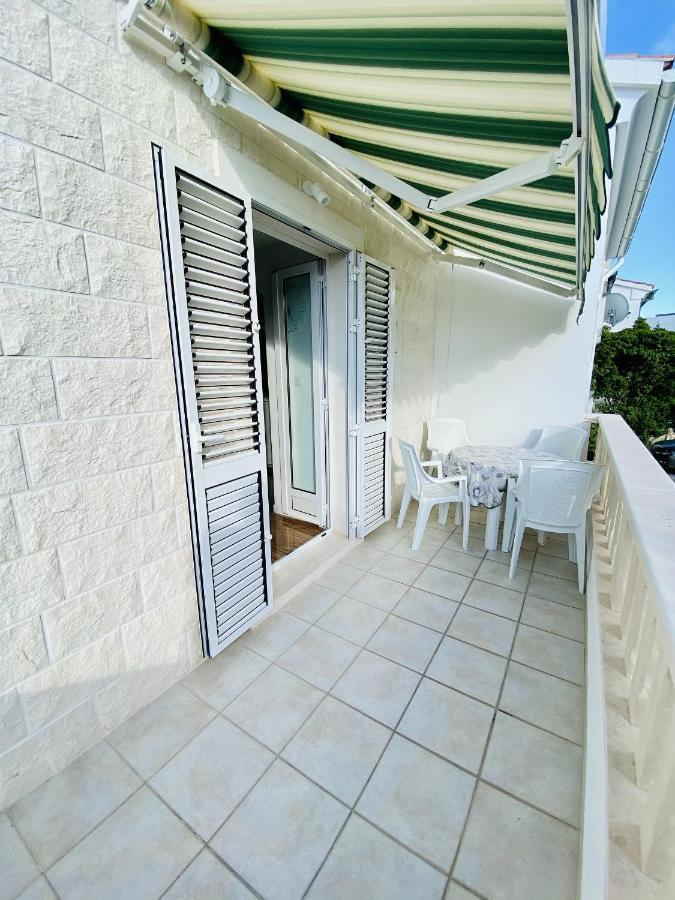 Apartments By The Sea Postira, Brac - 2928 Dış mekan fotoğraf