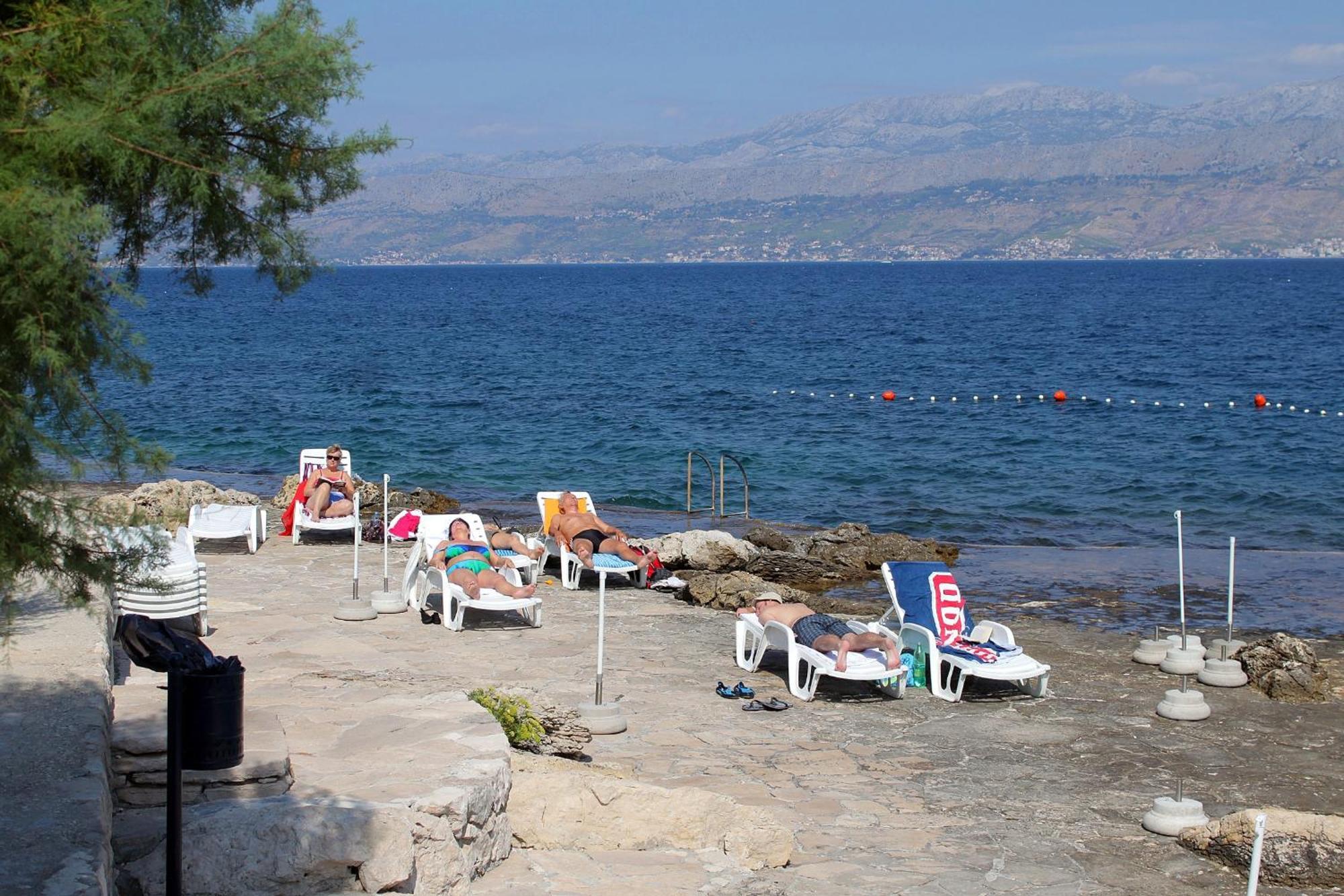 Apartments By The Sea Postira, Brac - 2928 Dış mekan fotoğraf